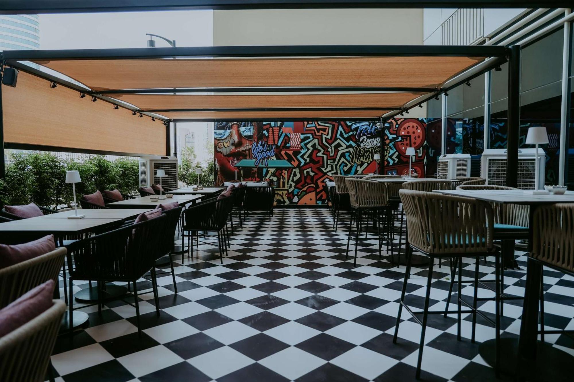 Doubletree By Hilton Fujairah City 外观 照片 The interior of the restaurant