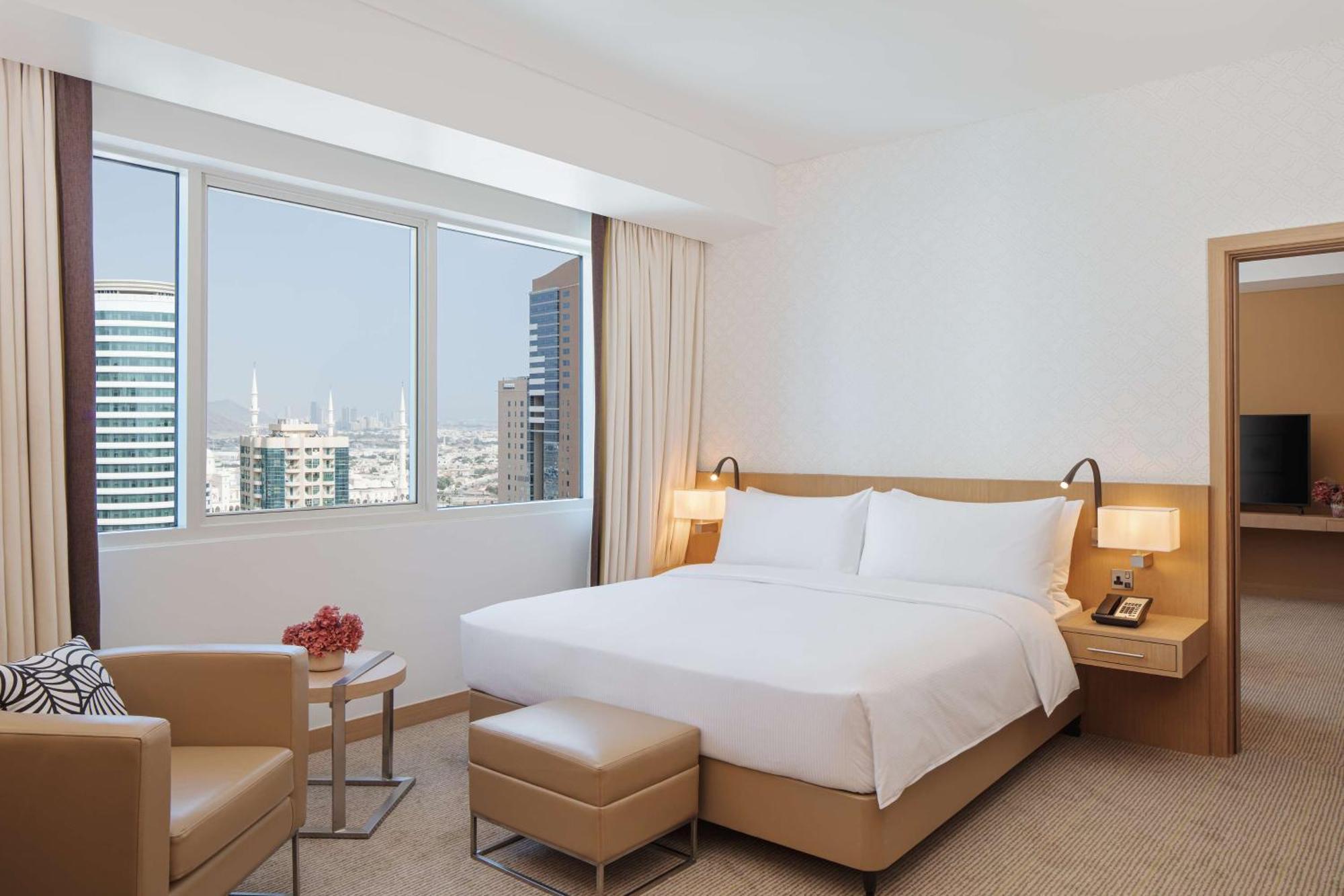 Doubletree By Hilton Fujairah City 外观 照片